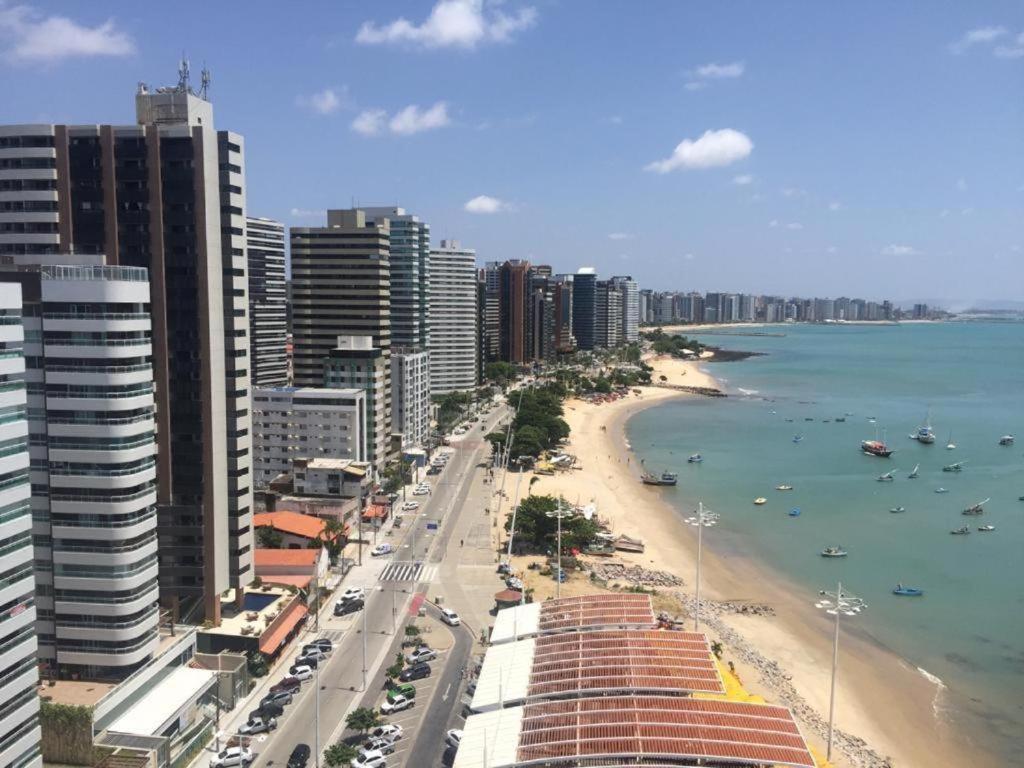 Iate Plaza 402 Fortaleza (Ceara)